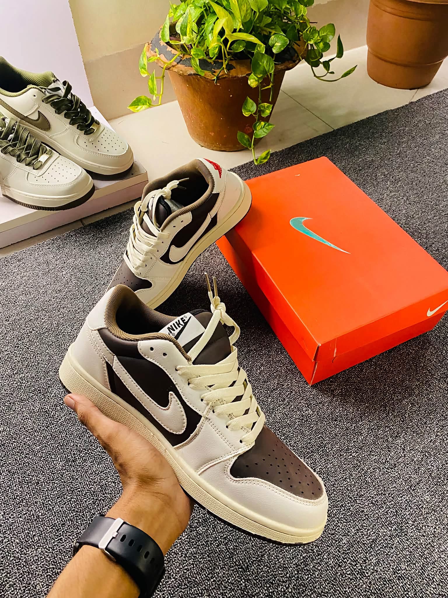 Air Jordan 1 Low x Travis Scott “Reverse Mocha”