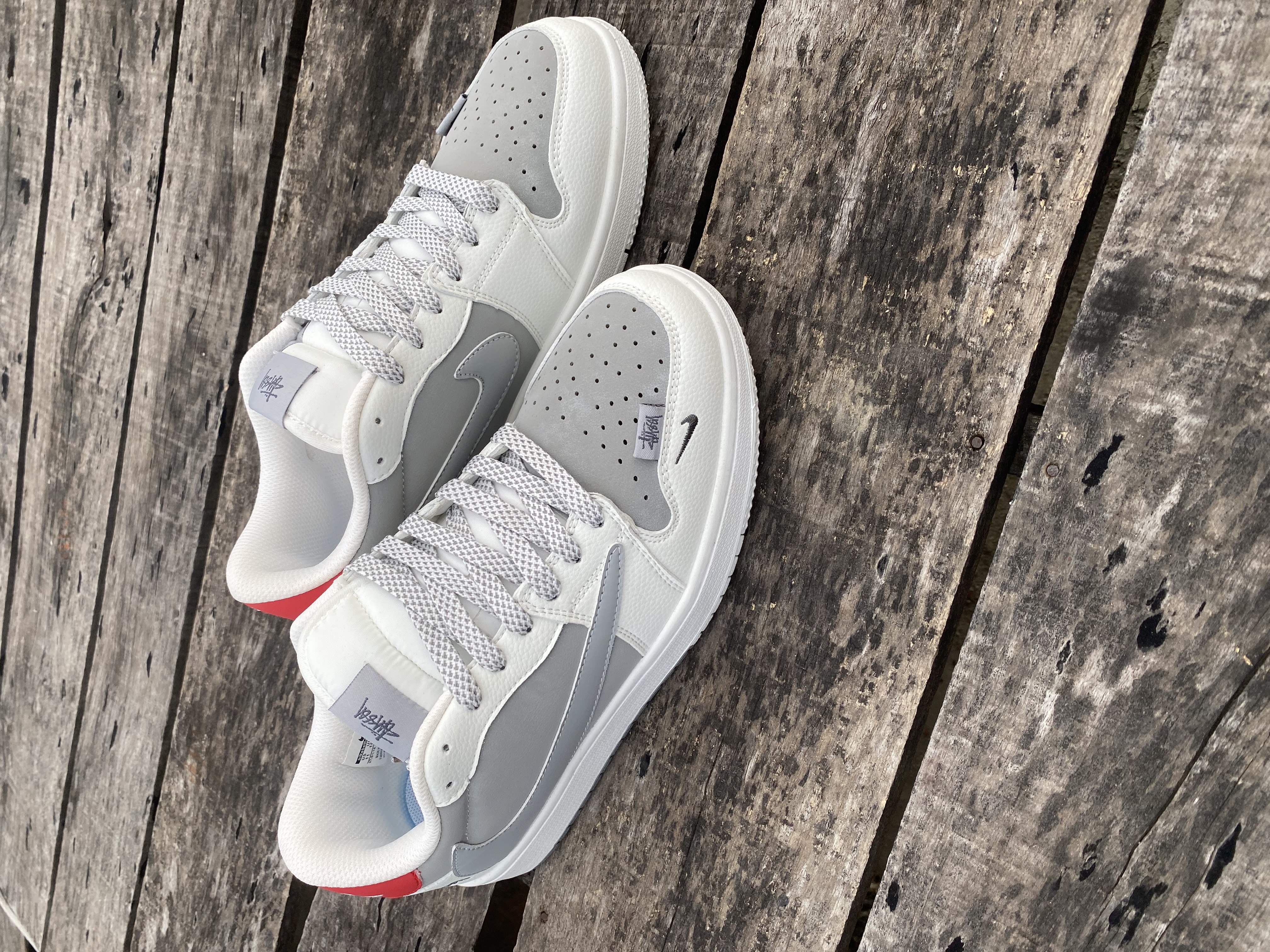 Air Jordan 1 Low Travis Scott x Stüssy